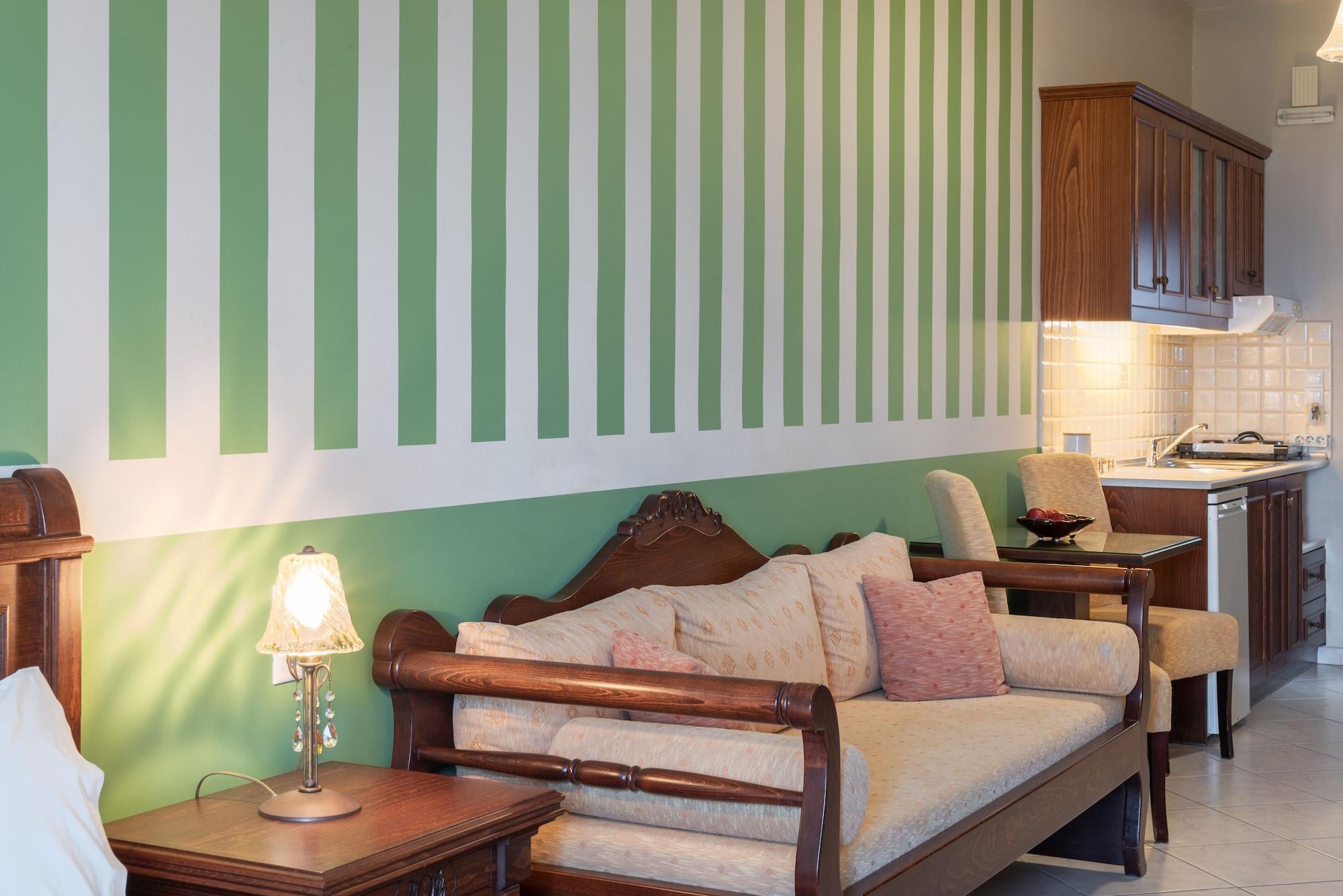 Sevach Apartments คาลามากี ภายนอก รูปภาพ